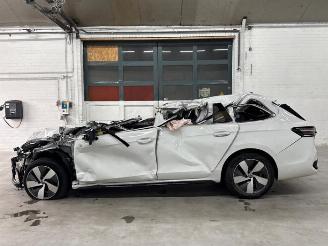 Volkswagen Passat  picture 2