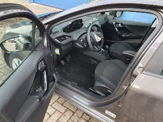 Peugeot 208 1.2 PureTech Blue Lion picture 14