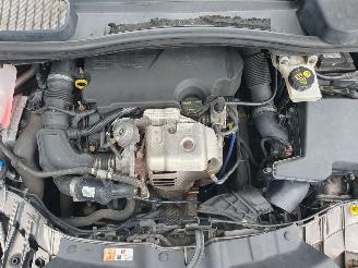 Ford Grand C-Max 1.0 Titanium 7persoons picture 10