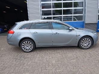 Opel Insignia Sports tourer 2.0 Diesel picture 2