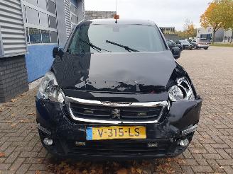 Peugeot Partner L2 122 1.6 BlueHDi 100 Premium Pack S&S picture 8