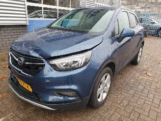 damaged passenger cars Opel Mokka X 1.6 CDTI Business+ 2017/2