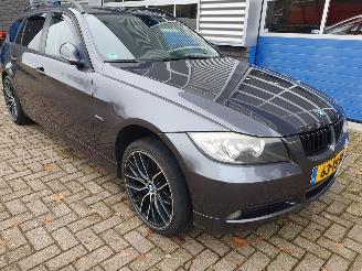 BMW 3-serie 320i High Executive Automaat Schadevrij picture 7