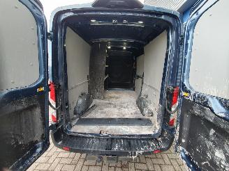 Ford Transit 350 2.0 TDCI L2H2 Limited AUTOMAAT picture 5