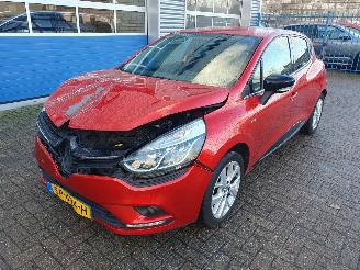 Unfallwagen Renault Clio 0.9 TCe Limited 2018/5
