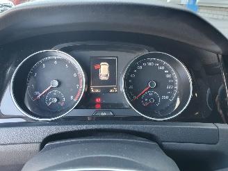 Volkswagen Golf 1.4 TSI Business Edition picture 21