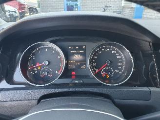 Volkswagen Golf 1.4 TSI Business Edition picture 22