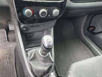 Renault Clio 0.9 TCe Limited picture 20