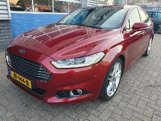 Vaurioauto  passenger cars Ford Mondeo 2.0 TDCi Titanium Automaat 2016/5