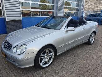 Damaged car Mercedes CLK Cabrio 240 Elegance Automaat 2003/8