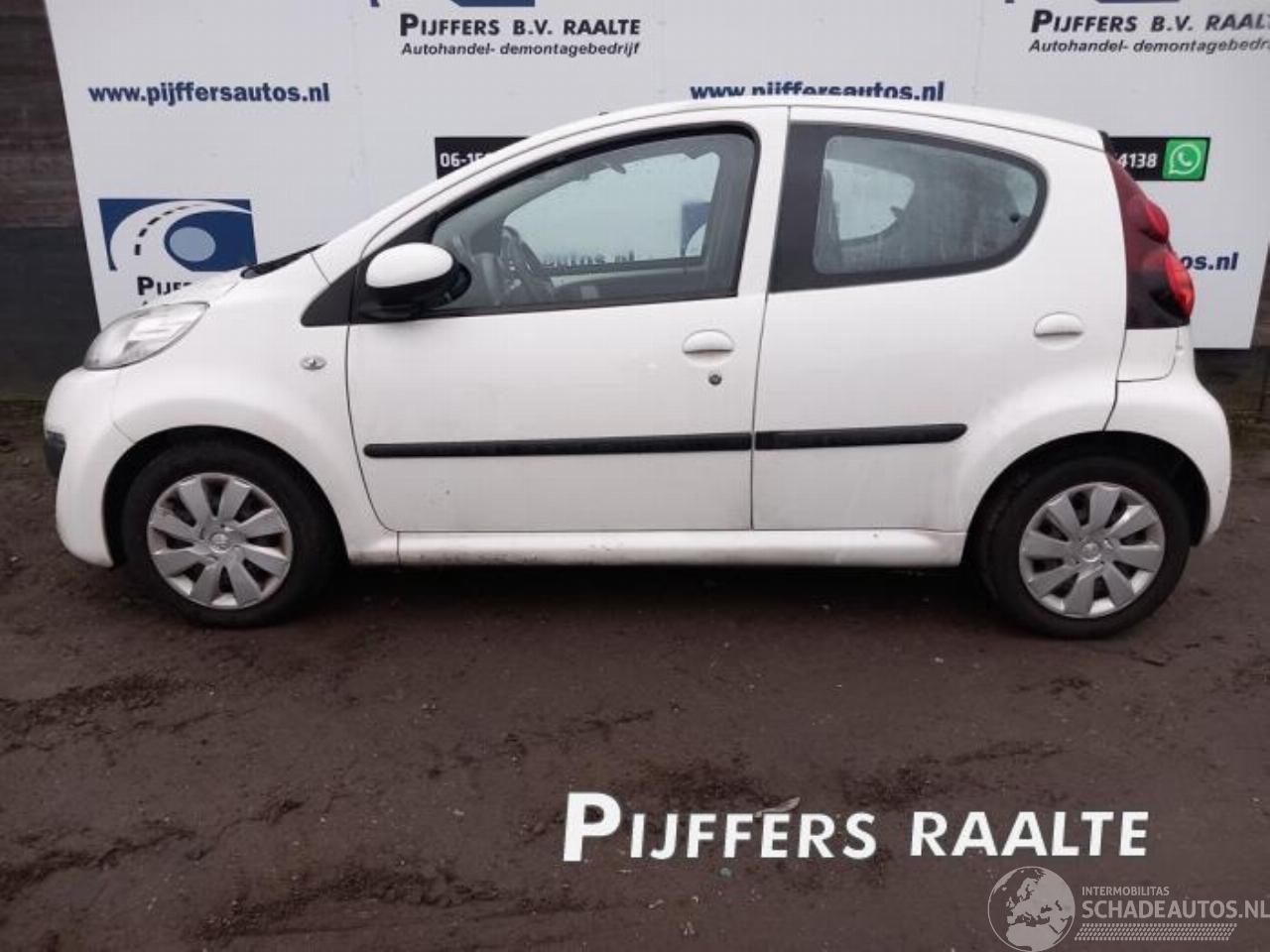 Peugeot 107 107, Hatchback, 2005 / 2014 1.0 12V