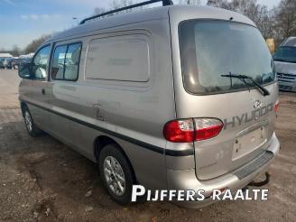 Hyundai H-200 H-1/H-200, Van, 1997 / 2008 2.5 CRDi Powervan picture 12