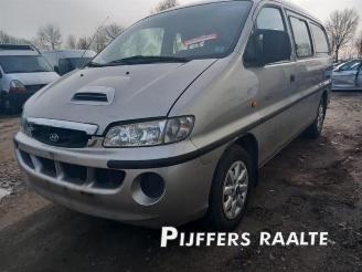 Hyundai H-200 H-1/H-200, Van, 1997 / 2008 2.5 CRDi Powervan picture 5