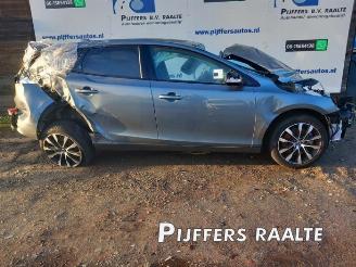 Démontage voiture Volvo V-40 V40 (MV), Hatchback 5-drs, 2012 / 2019 1.5 T3 16V Geartronic 2018/6