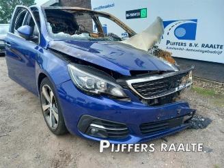 Peugeot 308 308 (L3/L8/LB/LH/LP), Hatchback 5-drs, 2013 / 2021 1.2 12V e-THP PureTech 130 picture 2