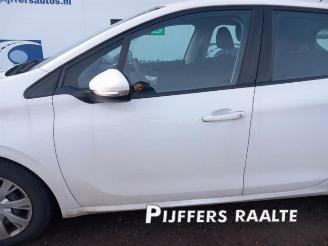 Peugeot 208 208 I (CA/CC/CK/CL), Hatchback, 2012 / 2019 1.2 Vti 12V PureTech 82 picture 13