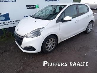 Coche siniestrado Peugeot 208 208 I (CA/CC/CK/CL), Hatchback, 2012 / 2019 1.2 Vti 12V PureTech 82 2016/2