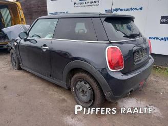 Mini Cooper Mini (F56), Hatchback 3-drs, 2013 1.5 12V Cooper picture 4