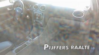 Ford Focus Focus 2, Hatchback, 2004 / 2012 1.6 Ti-VCT 16V picture 16