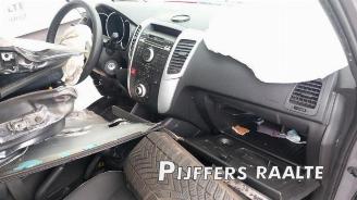 Kia Venga Venga, MPV, 2010 / 2019 1.6 CVVT 16V picture 17