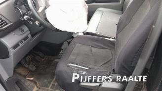 Peugeot Expert Expert (V1/VA/VB/VE/VF/VT/VY), Van, 2016 2.0 Blue HDi 120 16V picture 15