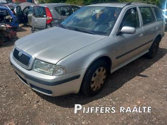 Skoda Octavia Octavia Combi (1U5), Combi 5-drs, 1998 / 2010 1.6 picture 2