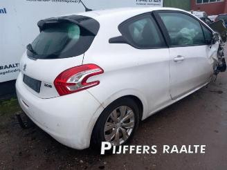 Peugeot 208 208 I (CA/CC/CK/CL), Hatchback, 2012 / 2019 1.2 Vti 12V PureTech 82 picture 2
