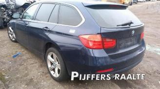 Vrakbiler auto BMW 3-serie 3 serie Touring (F31), Combi, 2012 / 2019 320i 2.0 16V 2013/7