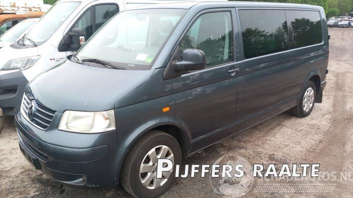Volkswagen Transporter Transporter T5, Van, 2003 / 2015 2.5 TDi