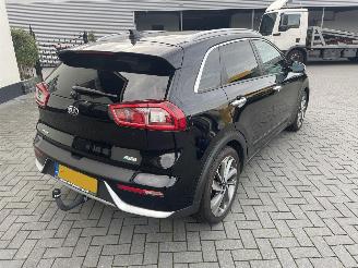 Kia Niro 1.6 GDi Hybrid SportsLine N.A.P NL AUTO PRACHTIG!!! picture 2