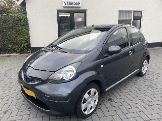 Coche accidentado Toyota Aygo 1.0-12V + N.A.P NL AUTO PRACHTIG!!! 2007/5