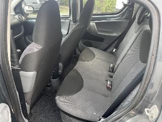 Toyota Aygo 1.0-12V + N.A.P NL AUTO PRACHTIG!!! picture 8