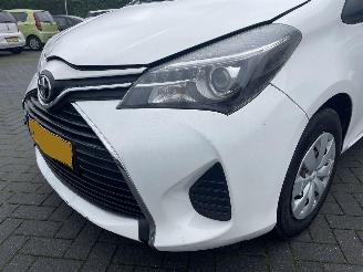 Toyota Yaris 1.0 VVT-i Aspiration N.A.P NL AUTO PRACHTIG!!! picture 4