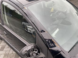 Peugeot 107 1.0-12V XS N.A.P NL AUTO 5.DRS AIRCO picture 20