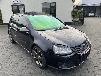 Vaurioauto  passenger cars Volkswagen Golf 2.0 TFSI GTI AUTOMAAT 300PK!!! 2005/10