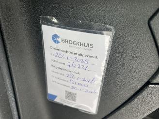 Peugeot 208 1.2 e-VTi Oxygo AUTOMAAT N.A.P PRACHTIG!!! picture 17