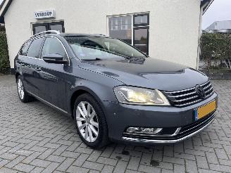 Unfallwagen Volkswagen Passat Variant 1.4 TSI Highline Executive Edition BlueMotion N.A.P PRACHTIG!!! 2014/9