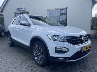 Avarii autoturisme Volkswagen T-Roc 1.5 TSI Style N.A.P NL AUTO PRACHTIG!!! 2019/2