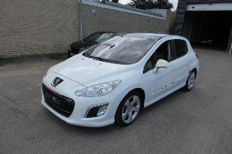 Peugeot 308 1.6 THP SPORTIUM picture 4