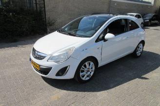 Opel Corsa 1.4 16v Color edition picture 7