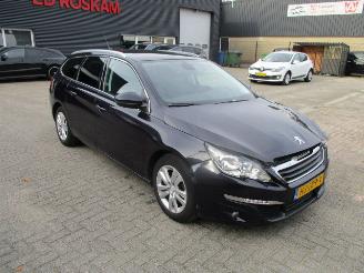 Voiture accidenté Peugeot 308 1.6 BLUEHDI EXECUTIVE PACK 2015/11