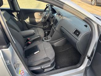 Volkswagen Polo 1.4 16v  Comfort airco picture 6