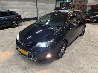 Toyota Auris 1.8 Hybrid Touring Sport Pano picture 4