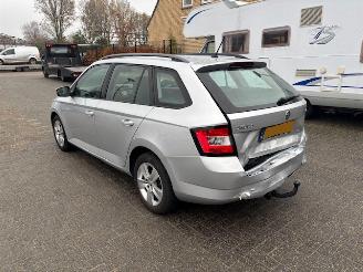 Skoda Fabia 1.0 TSI Ambition airco navi picture 3