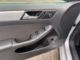 Volkswagen Jetta 1.4 TSI Hybrid Comfort Dsg picture 8