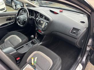 Kia Cee d 1.6 GDI Super Pack 135pk picture 11
