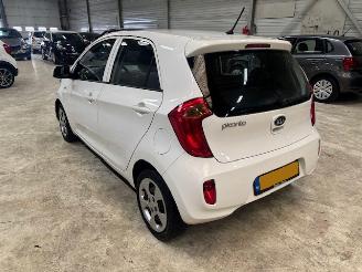 krockskadad bil auto Kia Picanto 1.0 5-drs Comf.Plus  NAP 2012/9