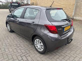 Damaged car Toyota Yaris 1.3 16v 5-drs airco Nap 2015/5