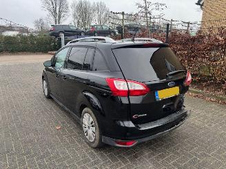damaged passenger cars Ford Grand C-Max 1.5 TDCI Titanium 7P 120pk 2016/3