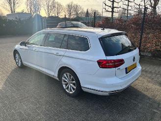 Volkswagen Passat 1.4 Tsi GTE Connected Series Pano Nap picture 5